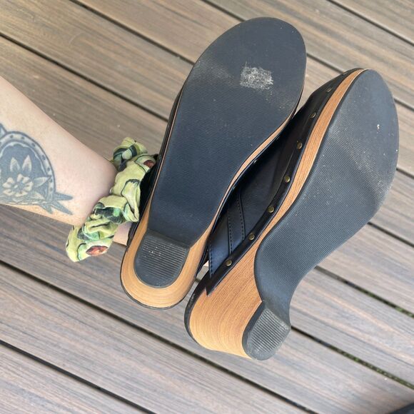 GAP Women's Faux Leather Clogs in True Black - Size 7 US (Orig. $70) - Picture 4 of 6